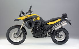F 650 GS 摩托车壁纸 经典驾姿的守望者